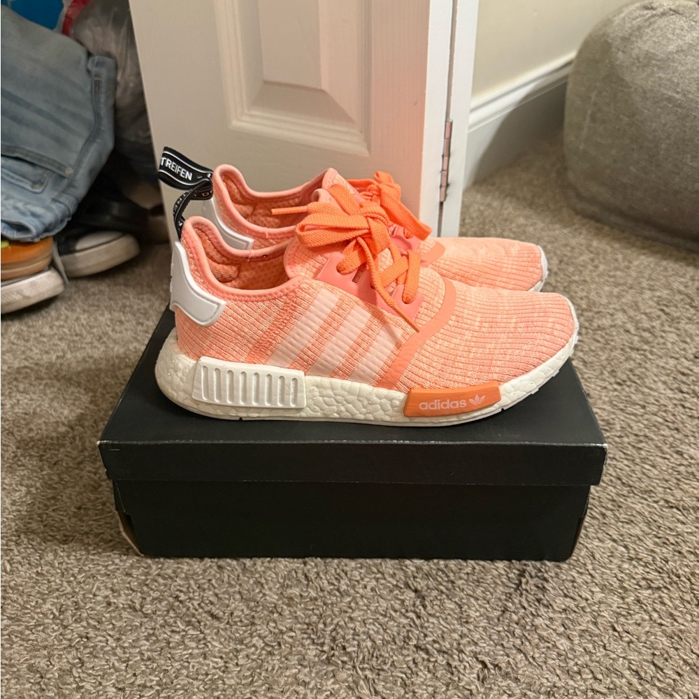 Adidas NMD R1 Sun Glow - Picture 2 of 9